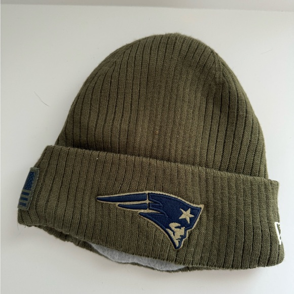 New England Patriots - Salute to Service Beanie - Picture 1 of 3